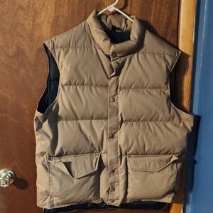 Vintage Woolrich Men's Tan Puffer Vest